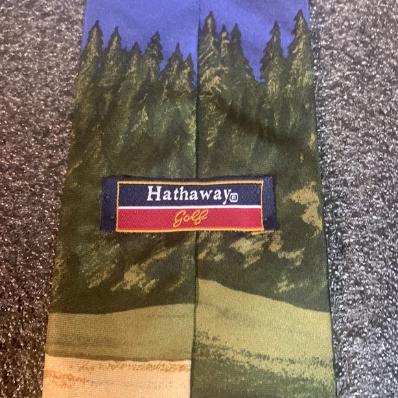 Hathaway Golf ⛳️ Multicolored Imported Fabric Style Tie - Picture 7 of 8